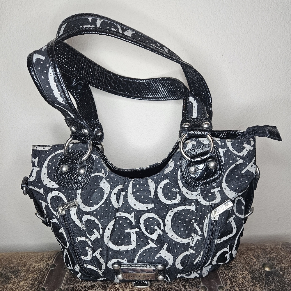 Guess graphic hand bag
